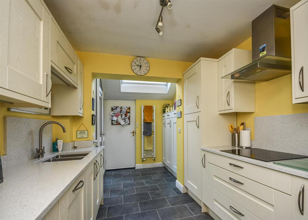 House in Wolverhampton, Compton - More