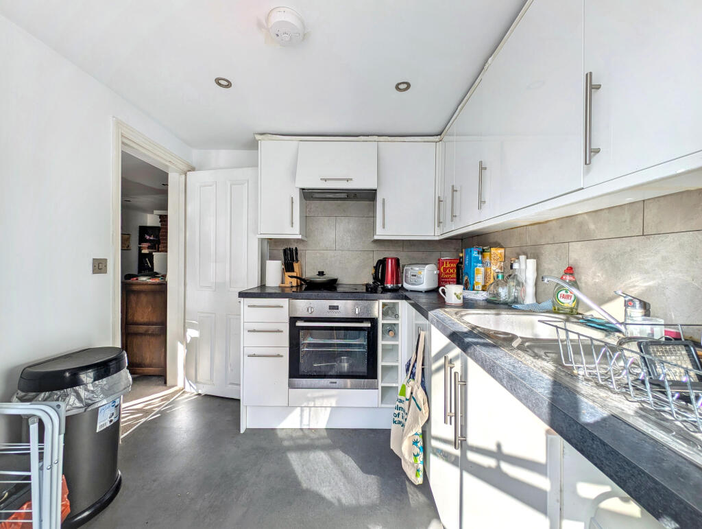 Apartment in London, Roehampton - View 5