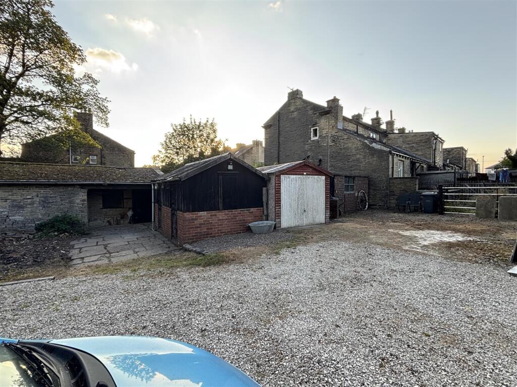 Additional image 48 of New Houses, Back Lyon Street, Queensbury