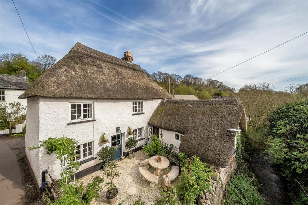 Main image of property: Coleford, Crediton