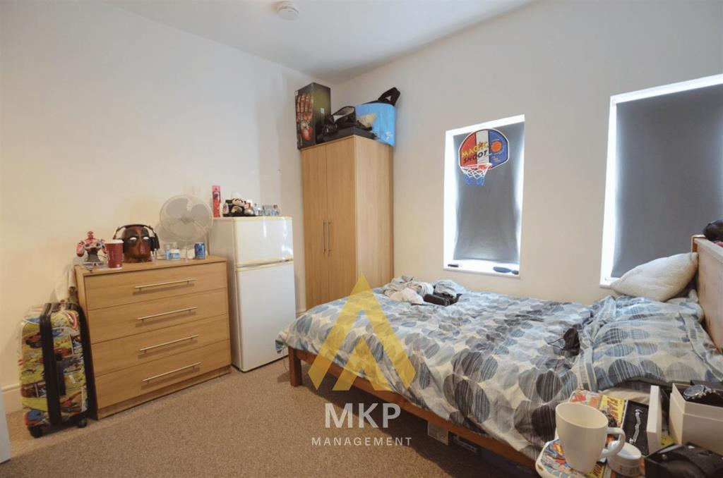 4 bedroom terraced house for rent