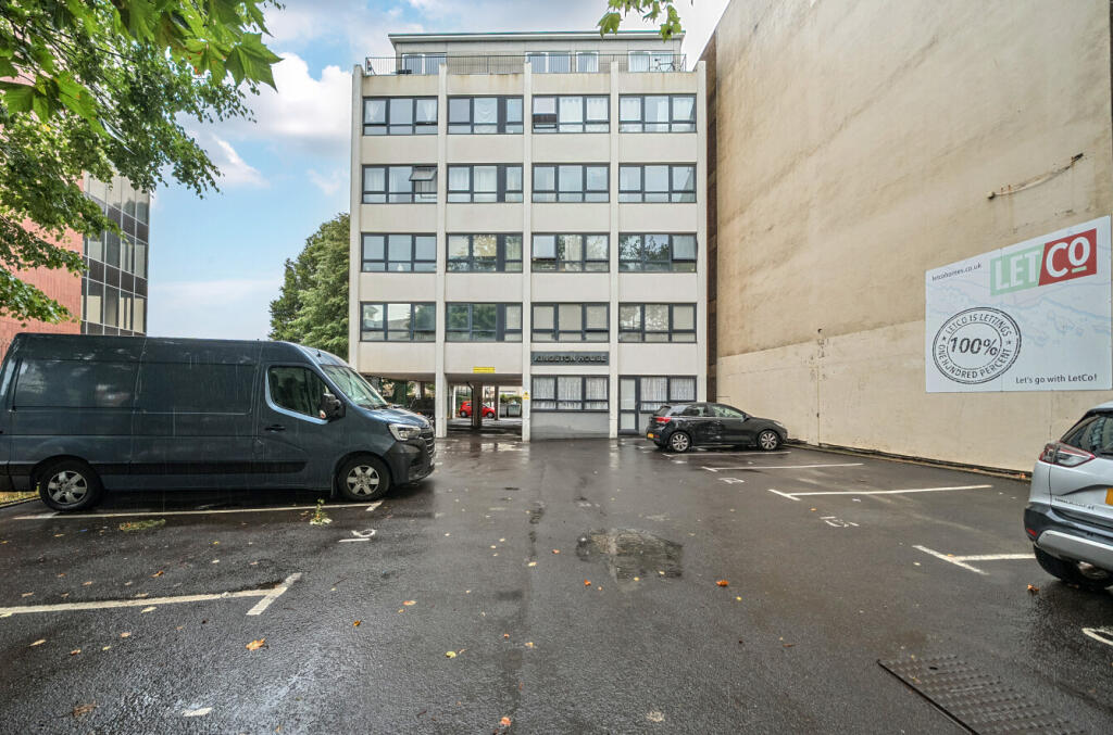 Property photo 11
