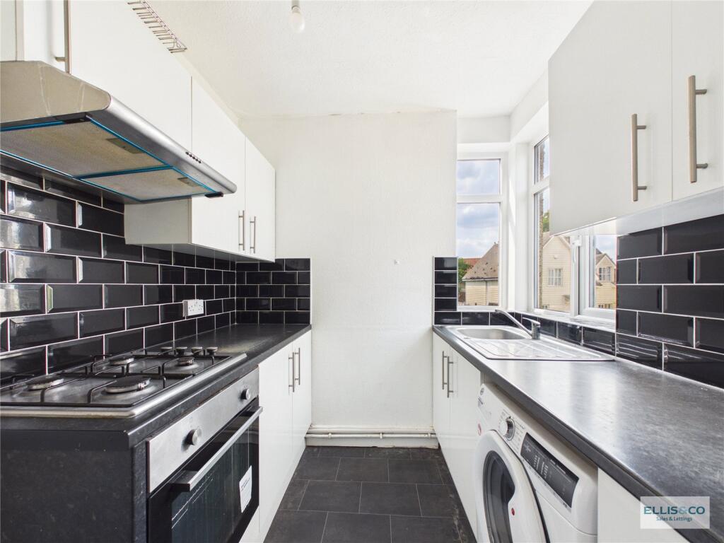 Apartment in London - View 5