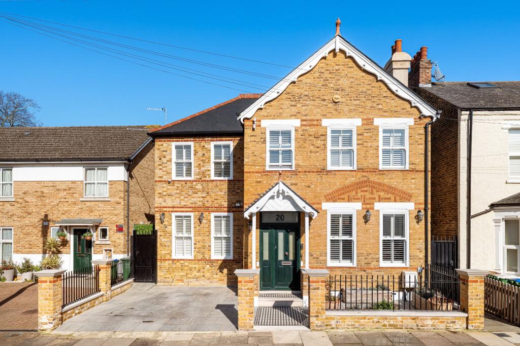 Main image of property: Burcharbro Road, London, Greater London, SE2