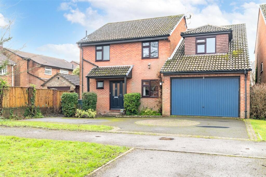 Main image of property: Charborough Close, Lytchett Matravers, Poole, Dorset, BH16