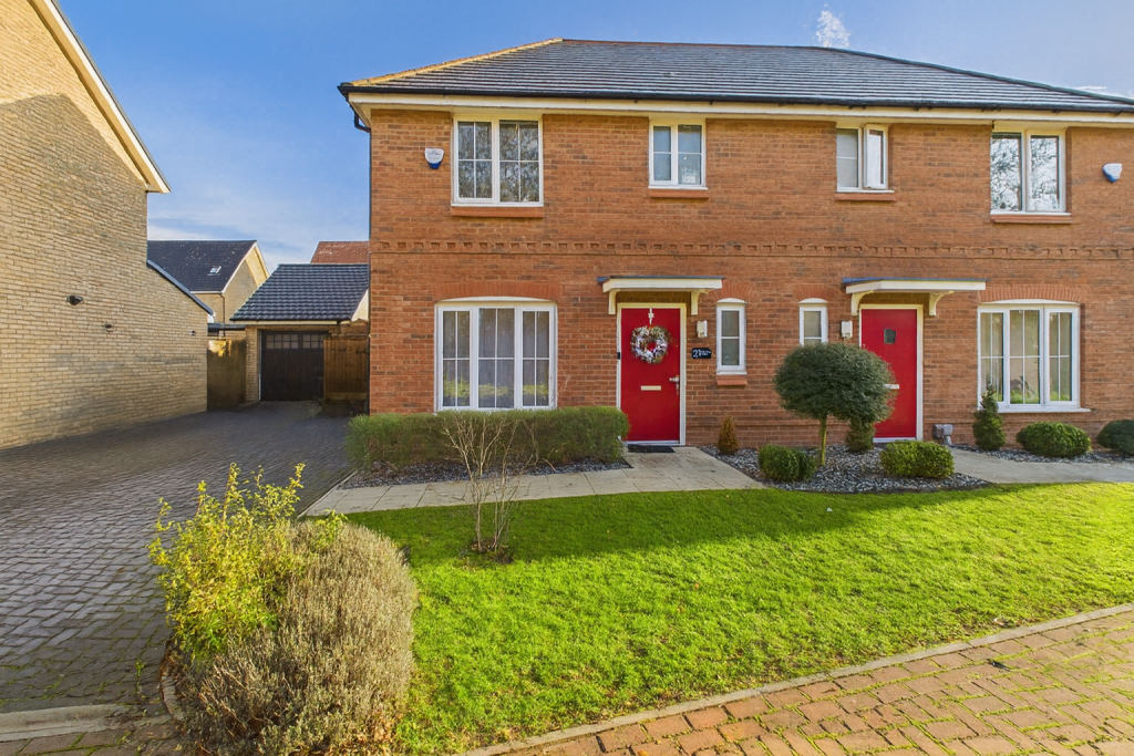 Main image of property: Farmyard Close | Northampton | NN3