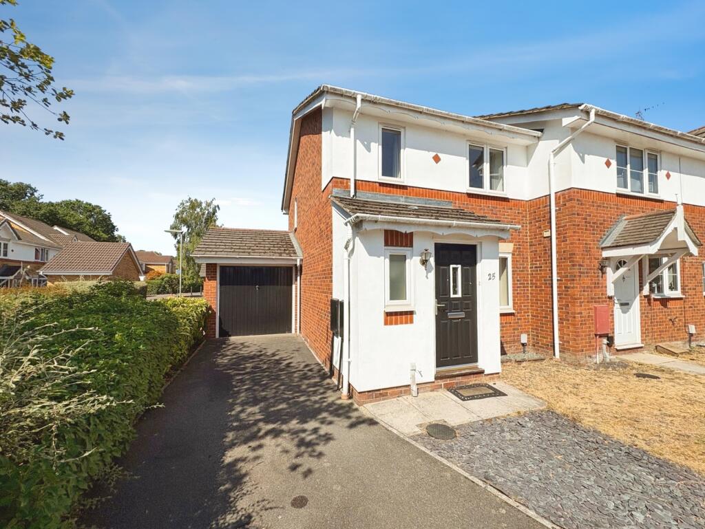 Main image of property: Gloster Close, Ash Vale, Surrey, GU12