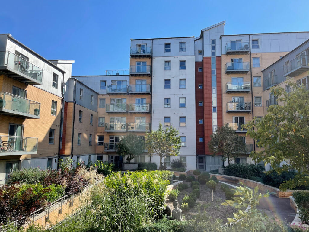 Main image of property: Queen Mary Avenue, E18