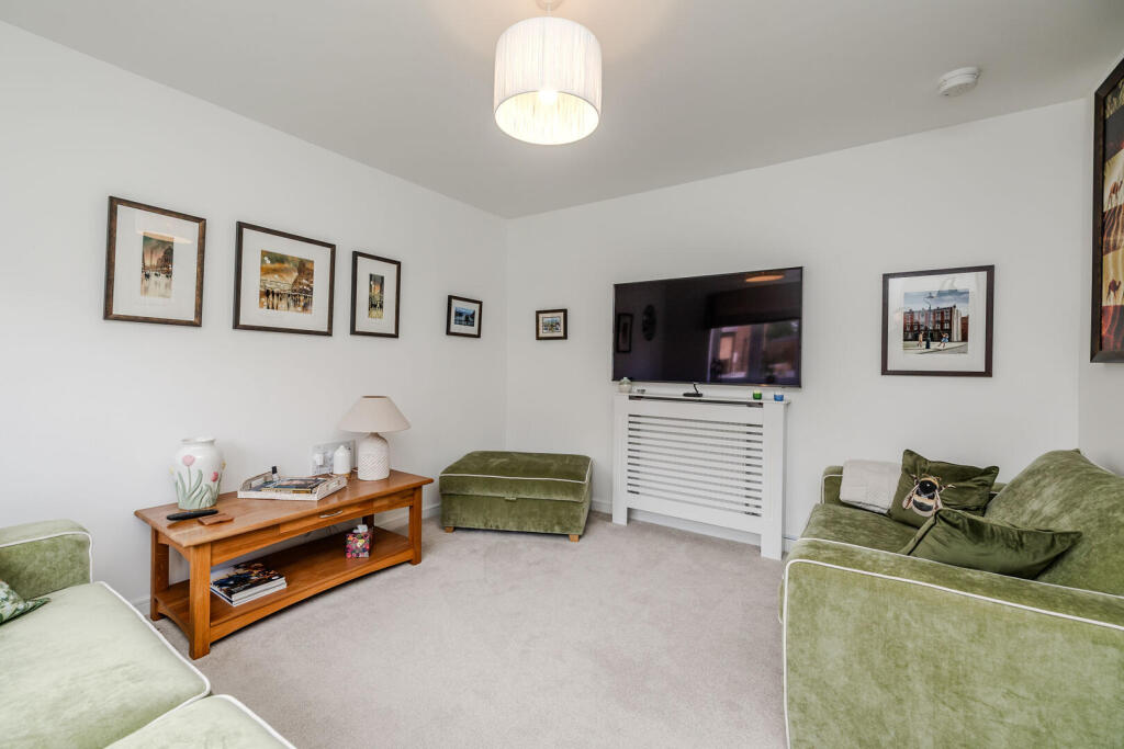 House in Newcastle upon Tyne, Woolsington - View 4