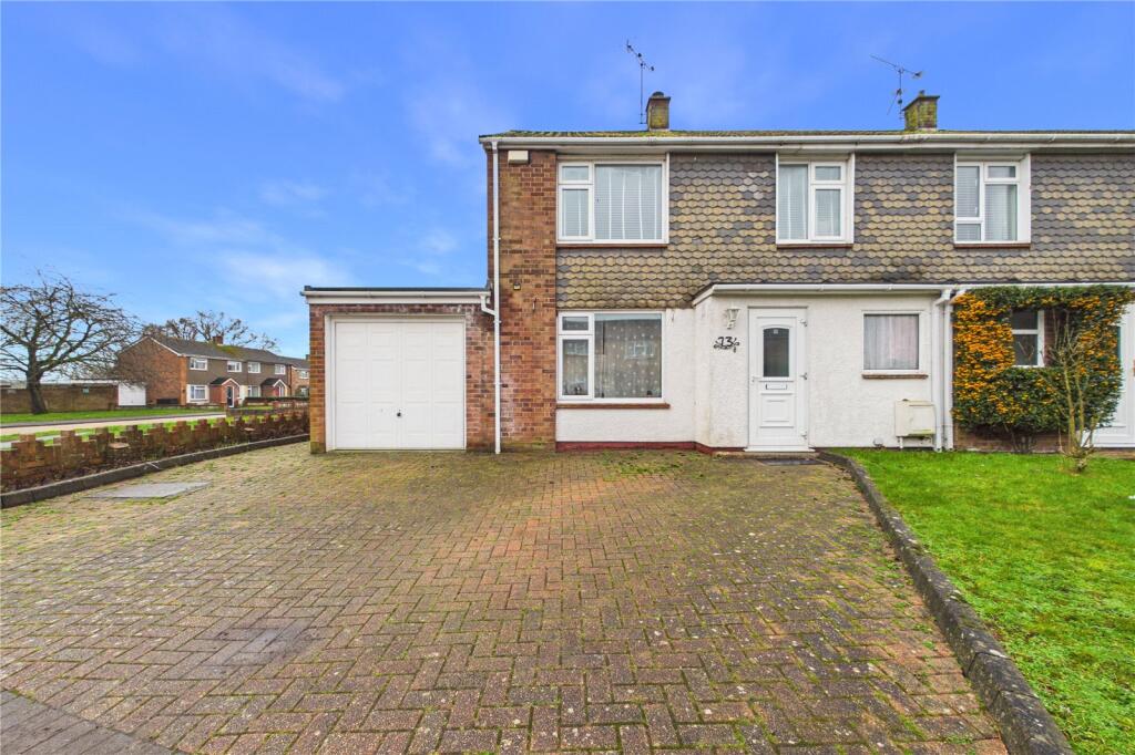 Main image of property: Chestnut Crescent, Shinfield, Reading, Berkshire, RG2