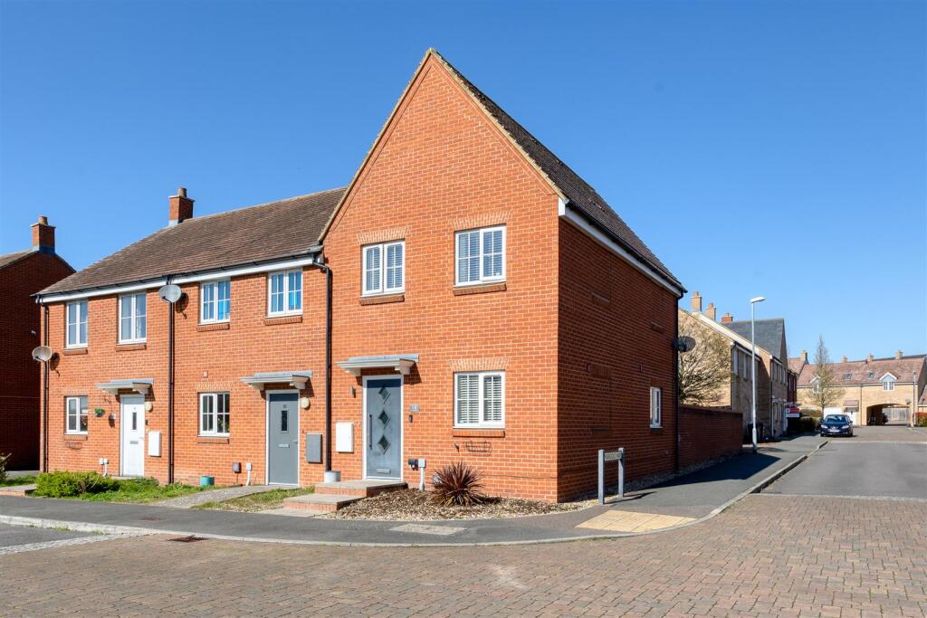 Main image of property: Angelica Avenue, Stotfold SG5 4HH