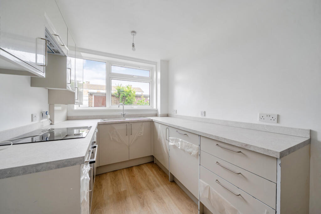 House in London - View 2