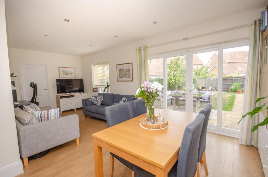 Long Wood Road, Stoke Gifford, Bristol, BS16 1FD photo 2
