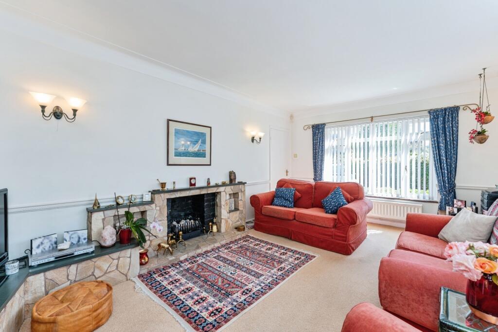 House in Chester, Ellesmere Port - More