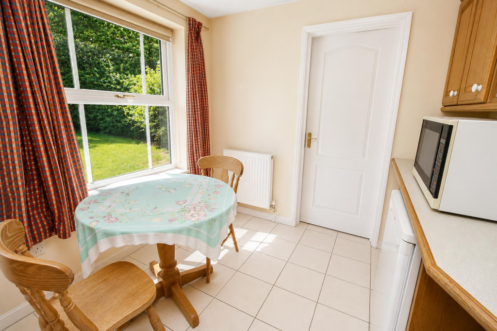 Meadowside, Tilehurst, Reading - Поглед 3