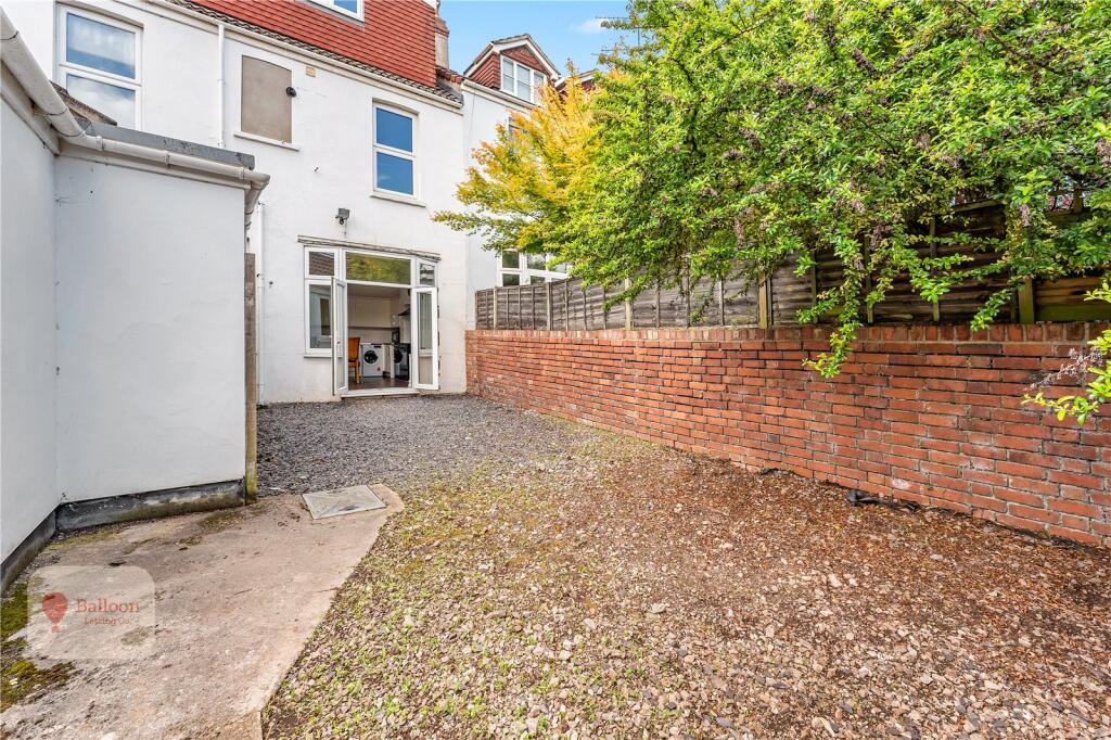 7 bedroom terraced house for rent