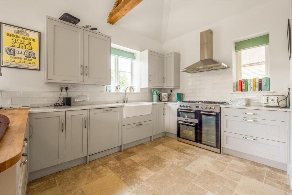 House in Tunbridge Wells, Lamberhurst - More
