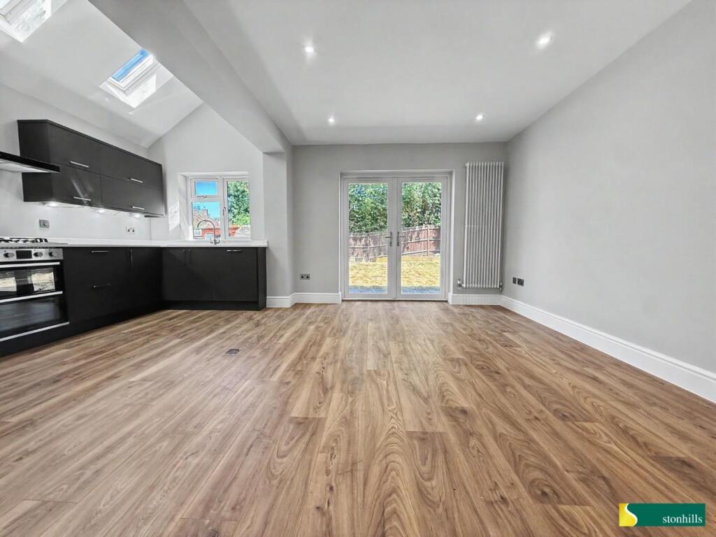 Wood Avens Close, West Hunsbury, Northampton - View 3