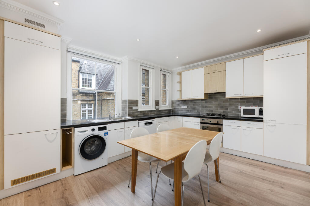 Apartment in London - View 3