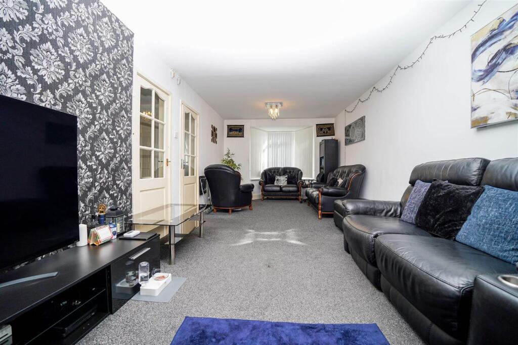 Fox Hollies Road, Acocks Green, B27 photo 4