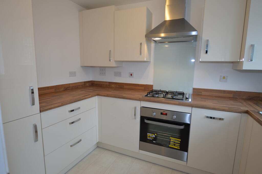 House in Wakefield - View 2