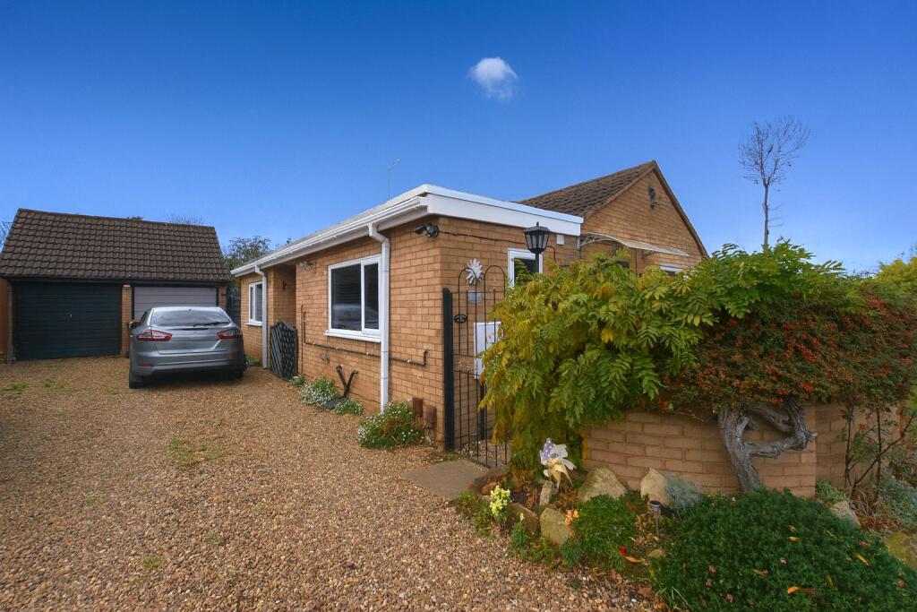 Main image of property: Rosenella Close, Roselands, Northampton, NN4