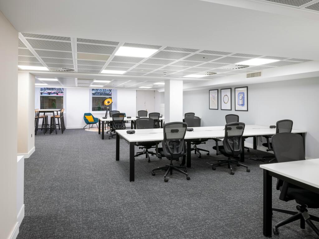 Desks South Facing