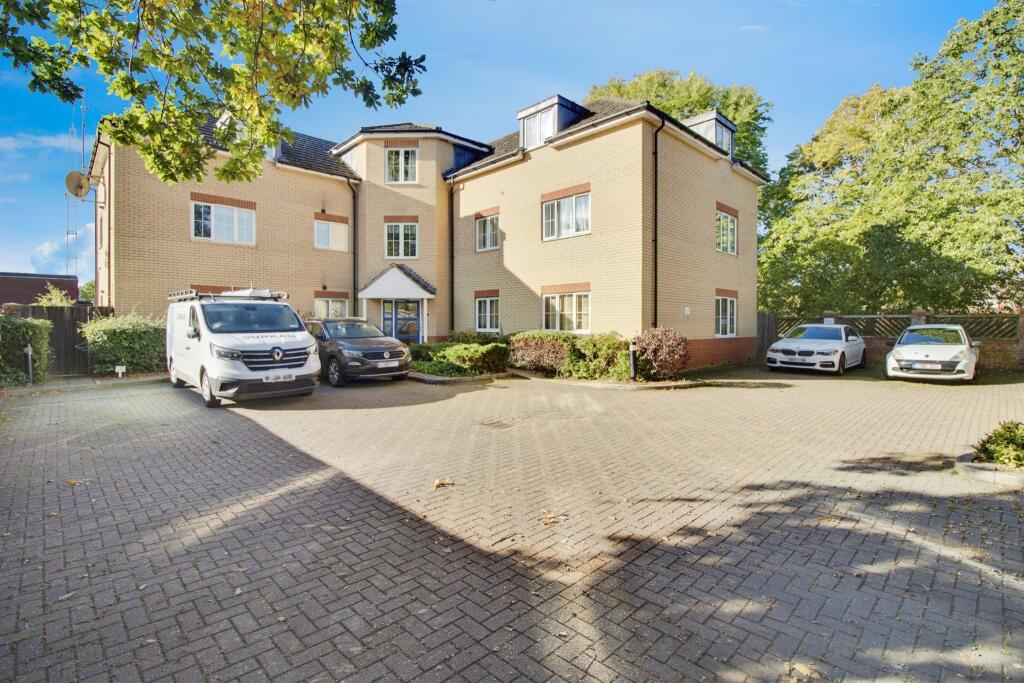 Additional image 3 of Howlands, Welwyn Garden City