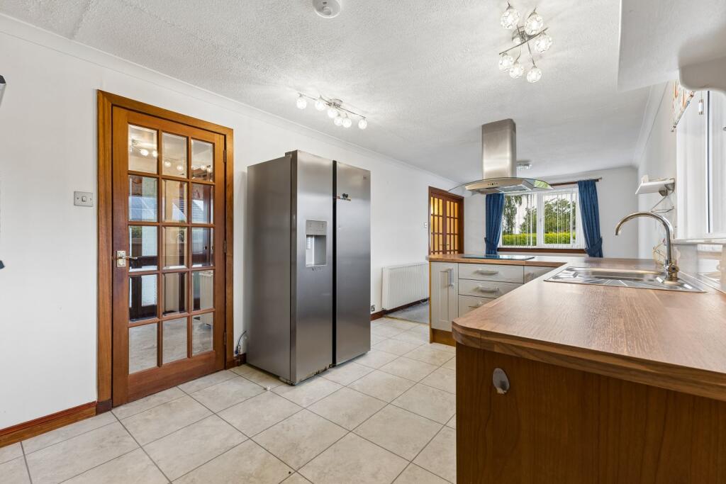 House in Wolfhill, Myreside - More