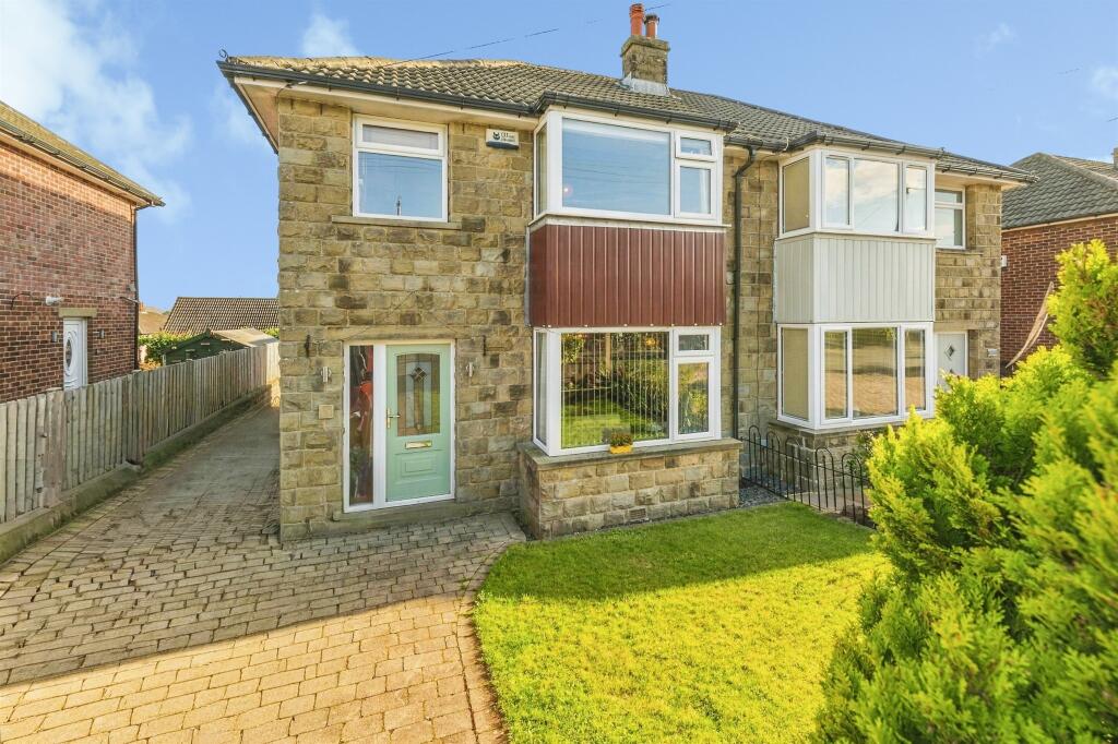 3-bed semi-detached on Derwent Road, Honley, Holmfirth, £330,000