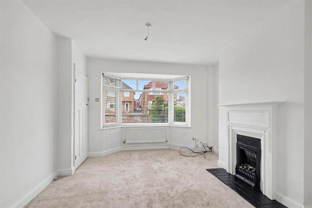 House in Nottingham - View 3