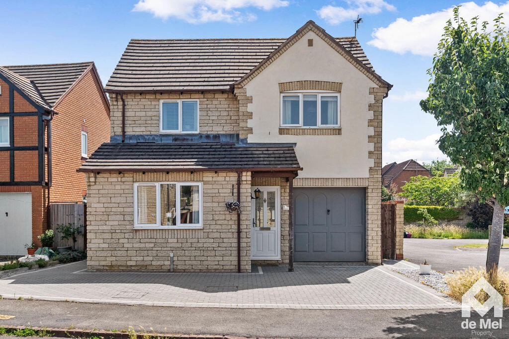 4-bed detached on Nortenham Close, Bishops Close, £465,000