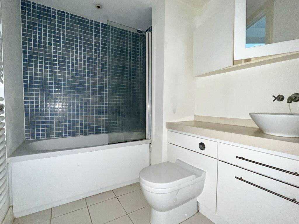 Apartment in Birmingham, Chinese Quarter, Jewellery Quarter - More