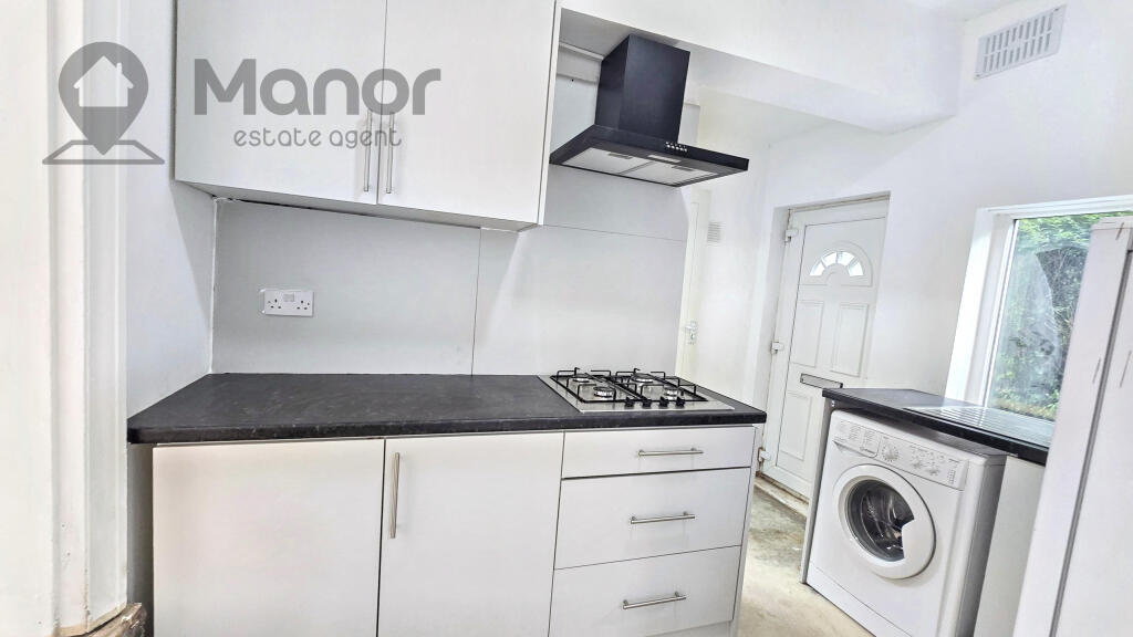 Apartment in Birmingham, Moseley - View 2