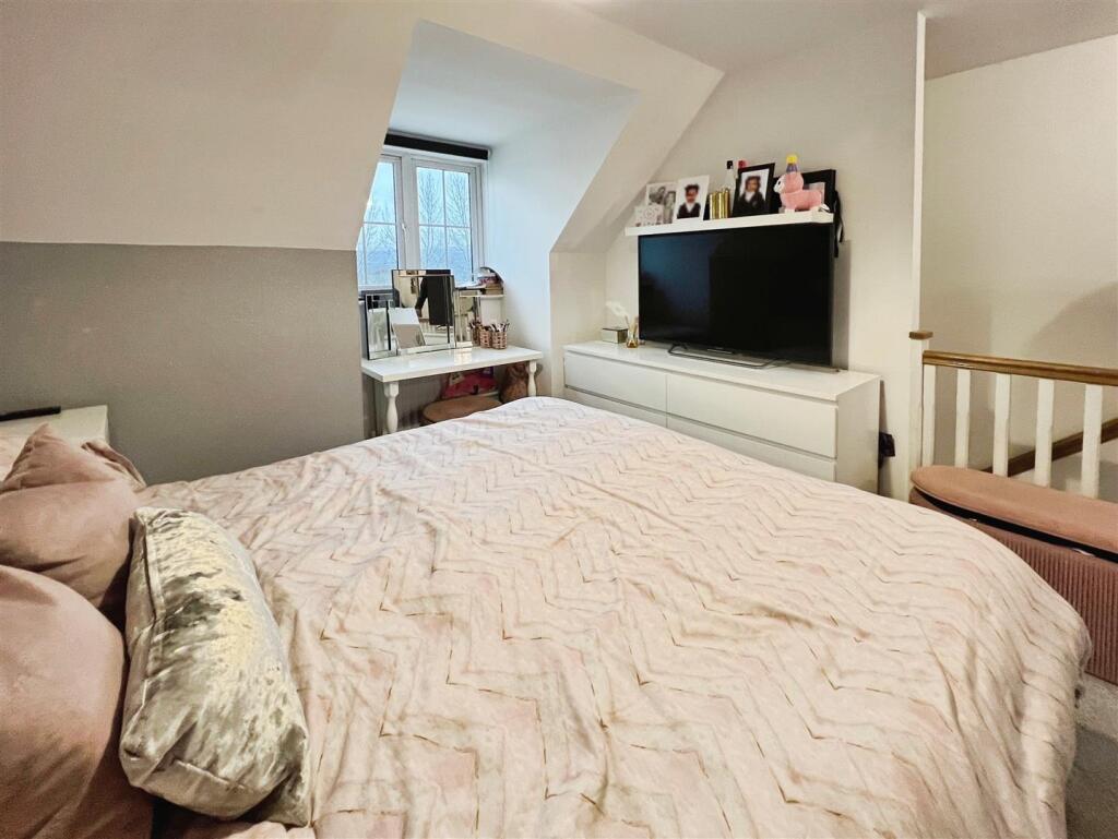 Additional image 14 of Brompton Drive, Bradford, BD10 0DW