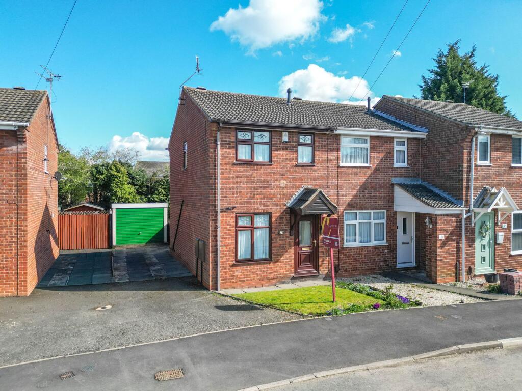 Main image of property: Freesland Rise, Nuneaton, CV10