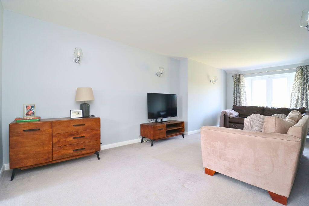House in Walsall, West Midlands - View 2