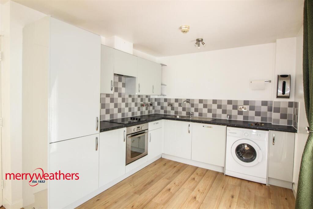 Apartment in Sheffield - View 5