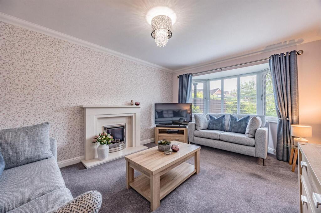 11 Sandington Drive, Cuddington, Cheshire, CW8 2ZA photo 4