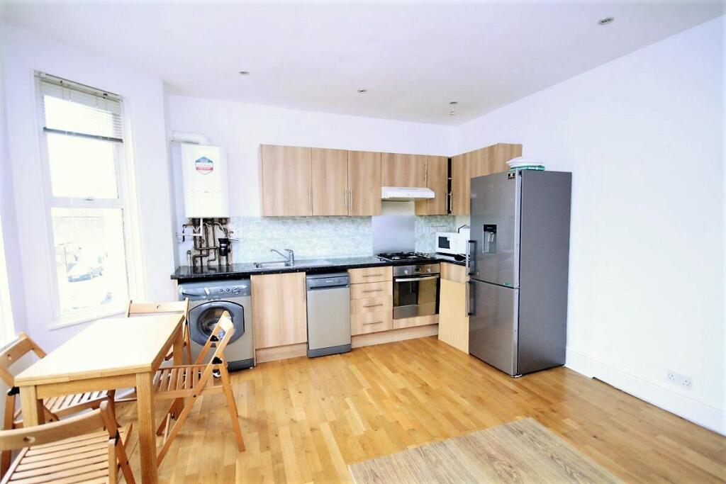 Apartment in London - View 4