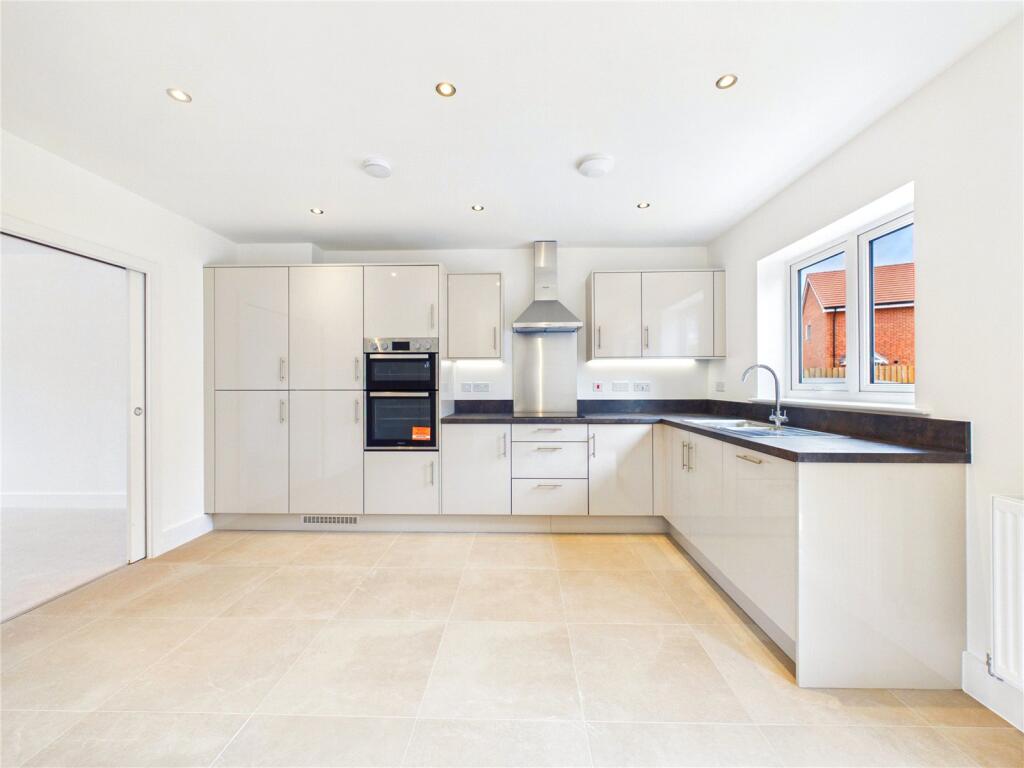 House in East Suffolk, Trimley St Mary - More