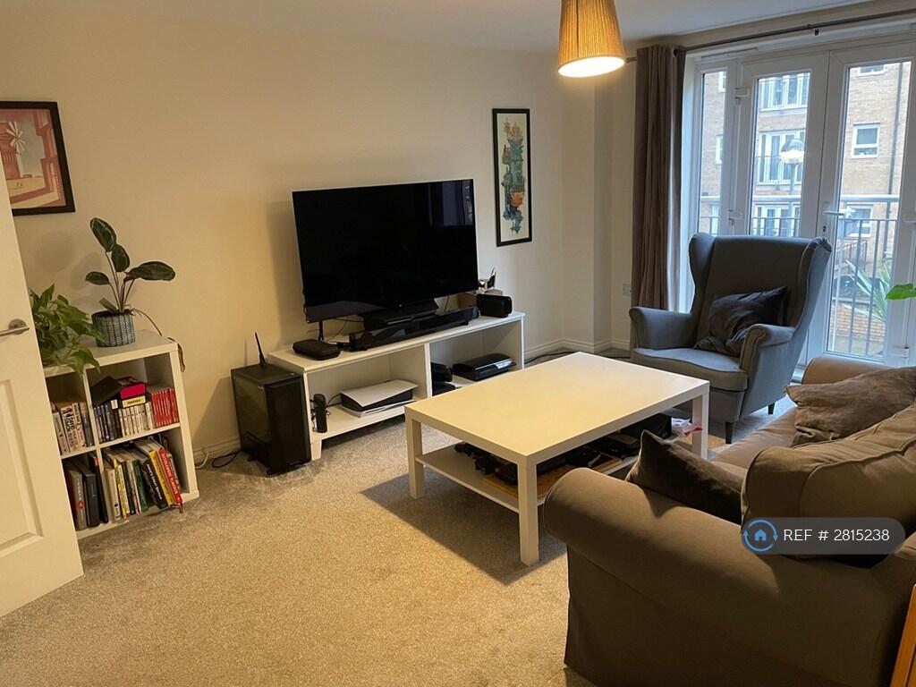 Main image of property: Middlewood St, Salford, M5