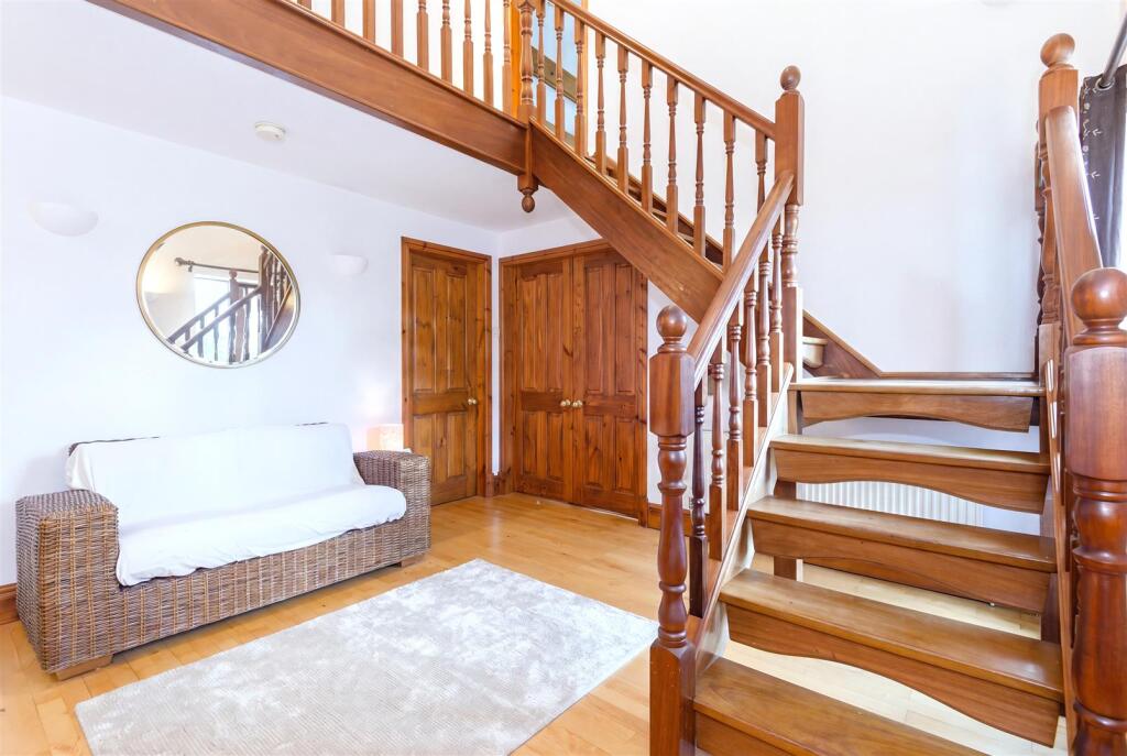 House in Oldham - View 5