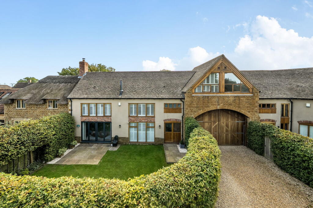 Main image of property: Martinsley Lodge, Uppingham Road, Preston