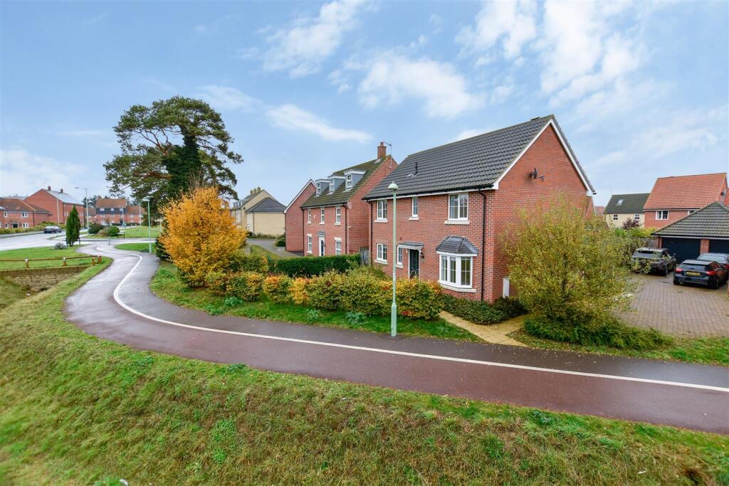 Main image of property: Tiger Flower Way, Red Lodge, IP28 8XU