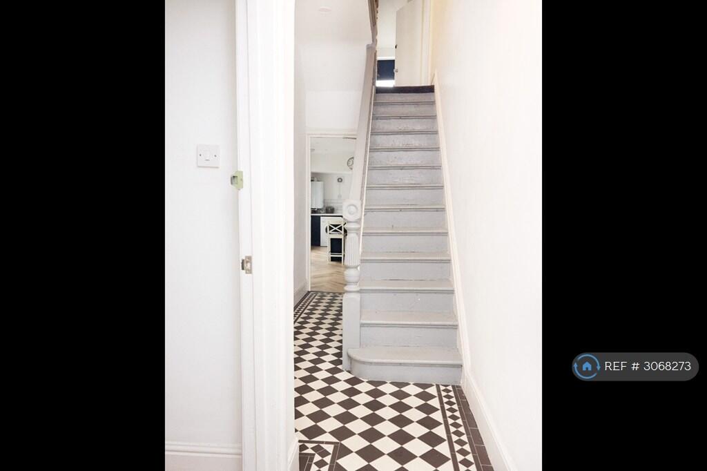 House in Cardiff - View 4