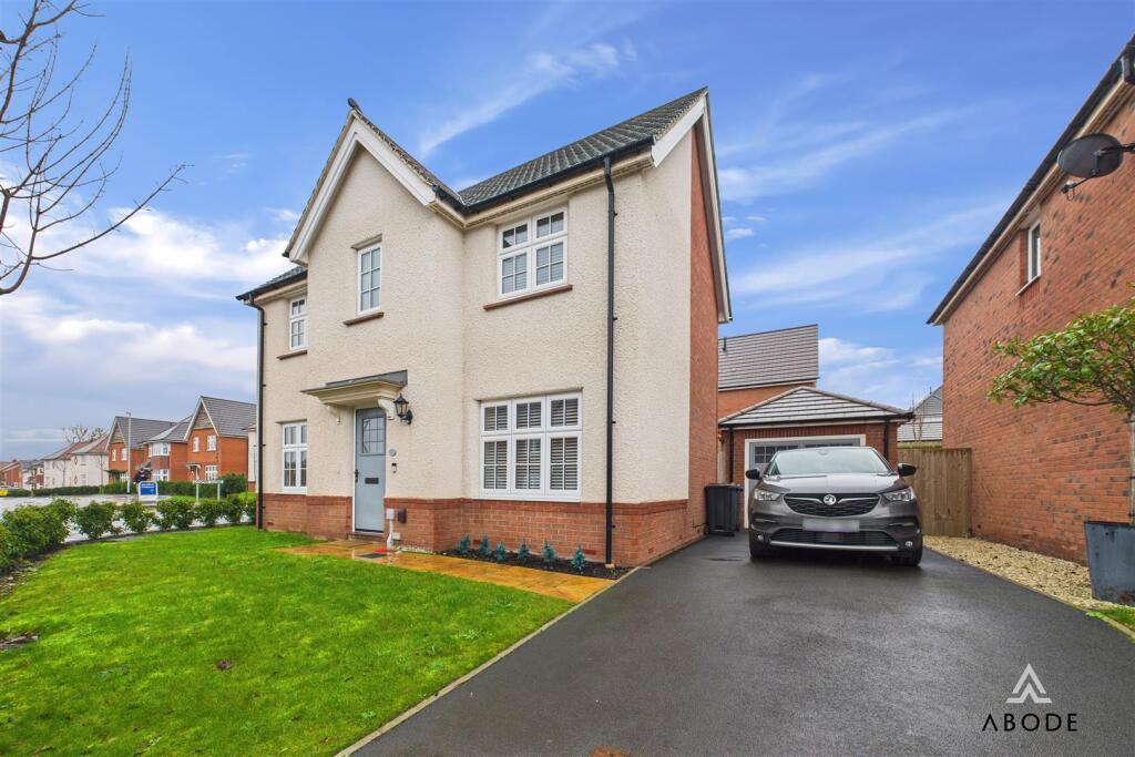 4-bed detached on Heritage Road, Castle Donington, Derby, £399,950