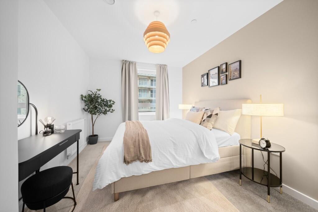 Main image of property: The Silverton, London, E16