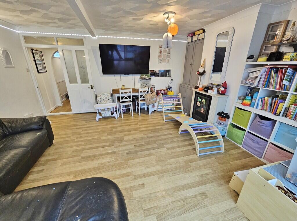 House in Fareham, Hampshire - View 5