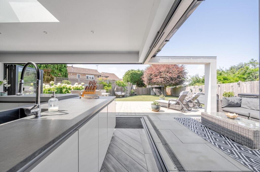 House in Tonbridge and Malling, Leybourne - More